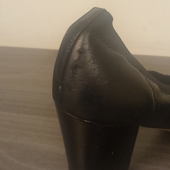 Chanel black leather/patent leather heels in size 36.5 - Picture 10 of 10